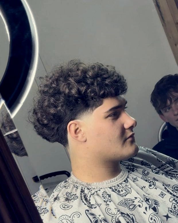 Curly fringe